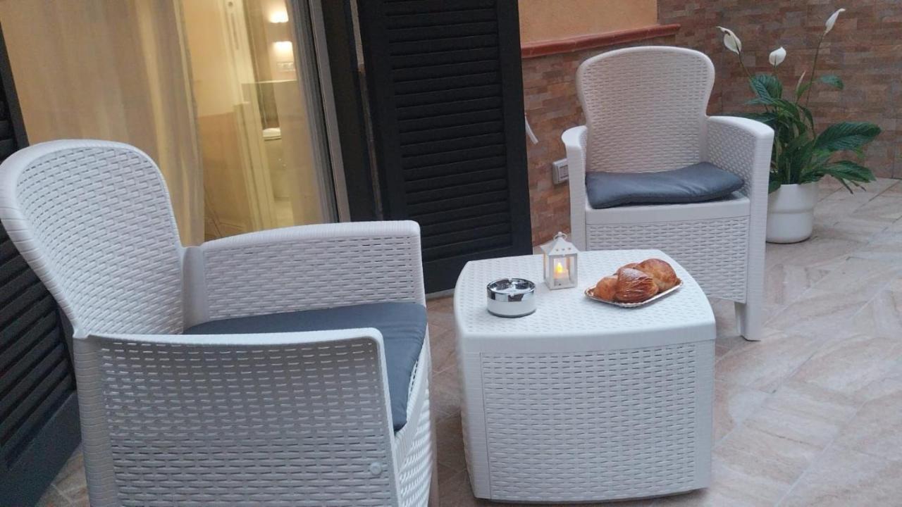 Alery Hotel Naples Exterior photo